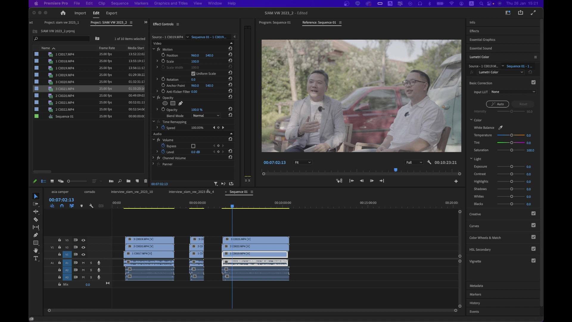 สอนเรื่อง Synchronize ในโปรแกรม Premiere pro 2023 - ตัวอย่างหน้าจอระหว่างเตรียมงานหรือเลือกส่วนที่ต้องปรับแต่งในวิดีโอ
