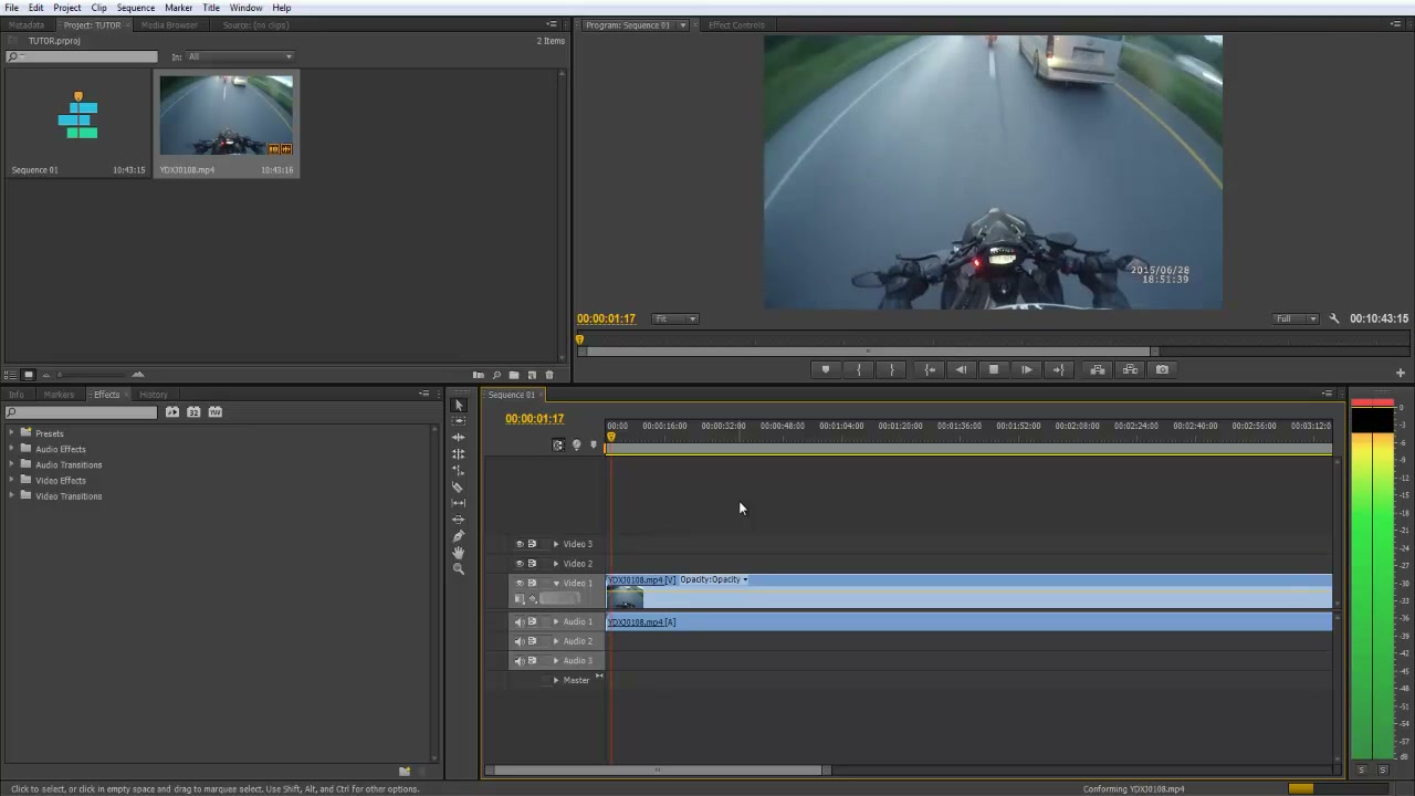สอน Premiere Pro CS6 ตัดต่อใส่เสียง และ Export แบบรวดเร็วทันใจ - ภาพช่วงเริ่มต้นของบทเรียน ใช้ดูบริบทของโปรเจกต์และหน้าจอโปรแกรมก่อนลงมือทำ