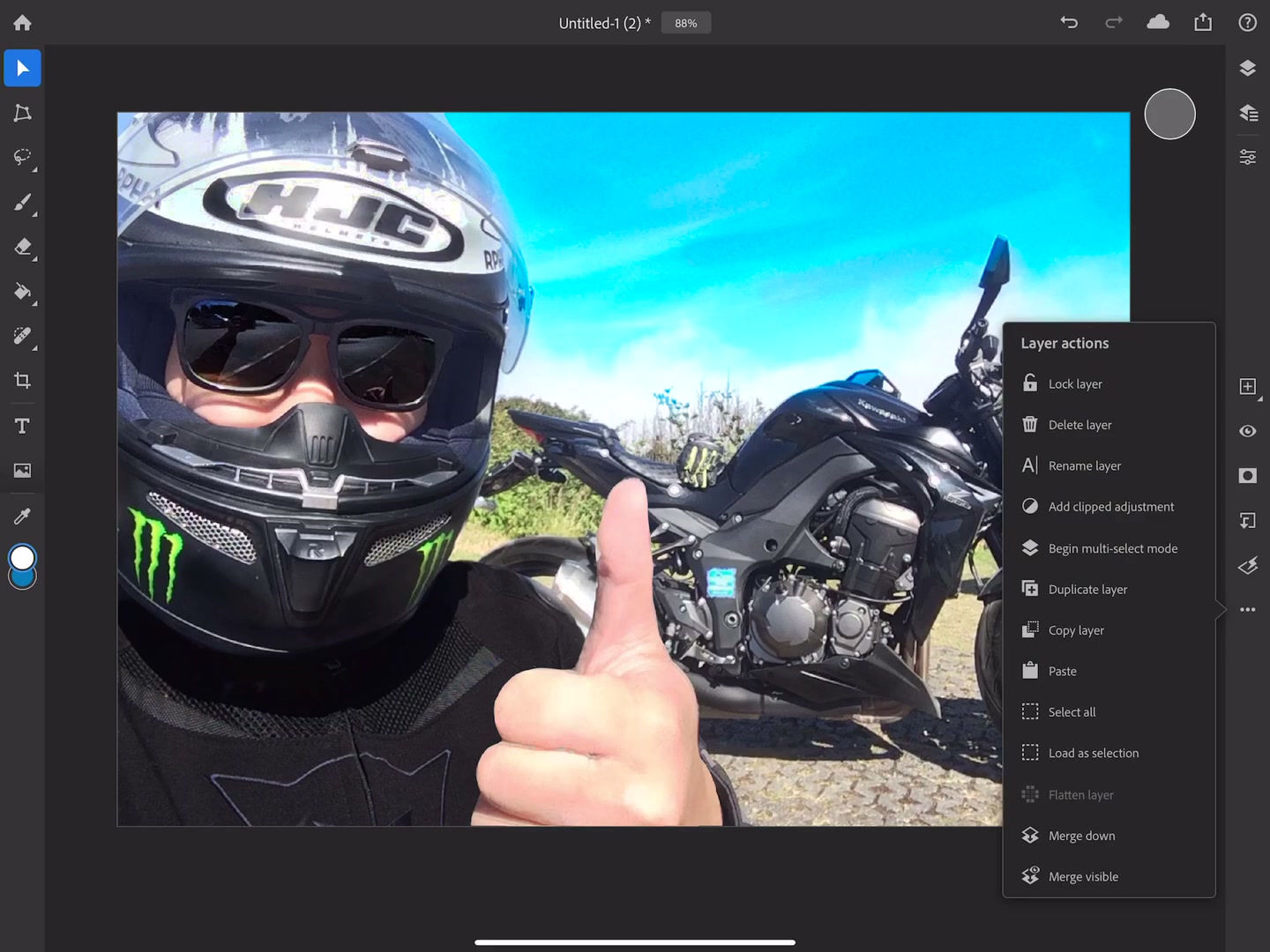 รีวิว Adobe Photoshop iPad แบบเริ่มต้น - ภาพช่วงตรวจผลลัพธ์หรือเตรียมนำงานไปใช้งานต่อหลังทำตามขั้นตอนเสร็จ