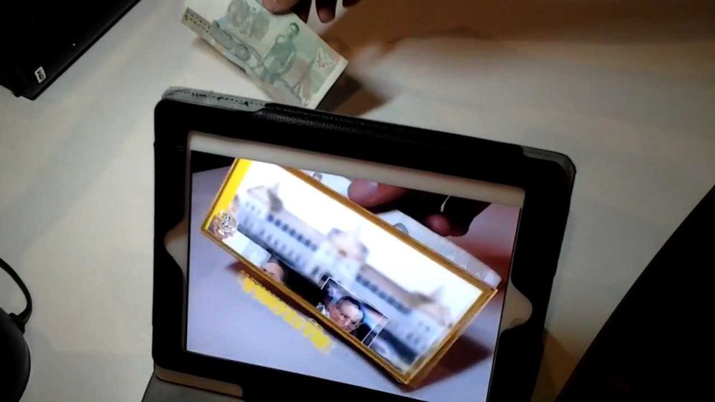 AR (Augmented reality) - we love the king
